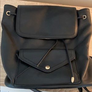 Women’s fashionable backpack